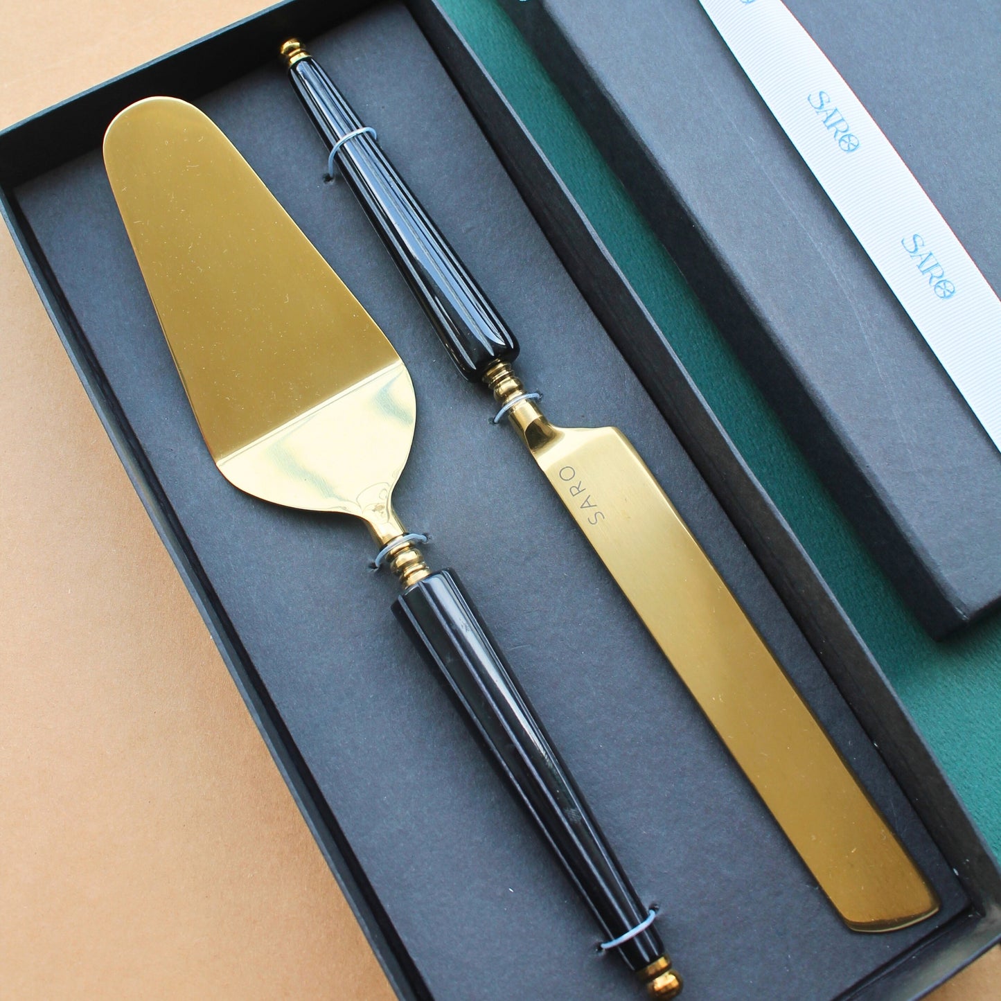 Club Cake Knife & Server (set of 2)