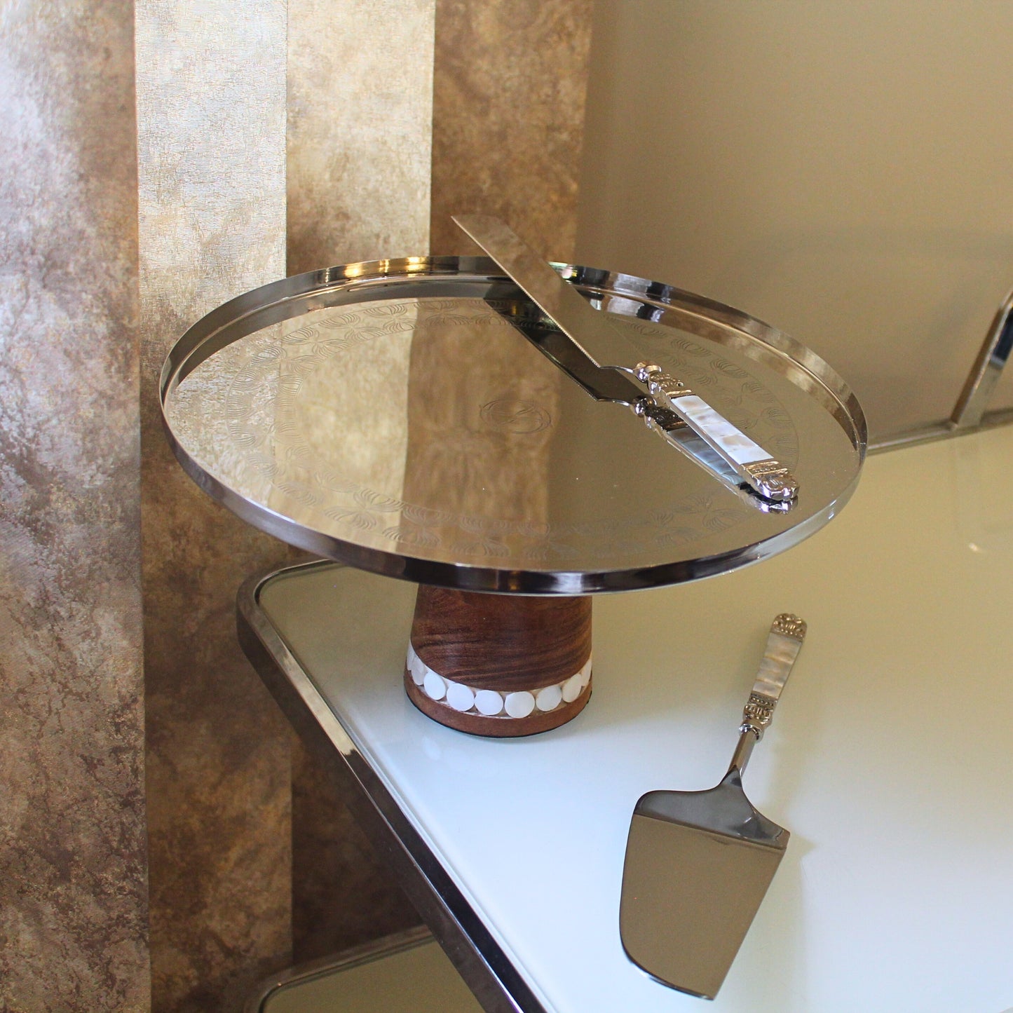 Pearl Cake Stand