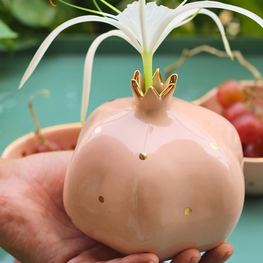 Anaar Vase