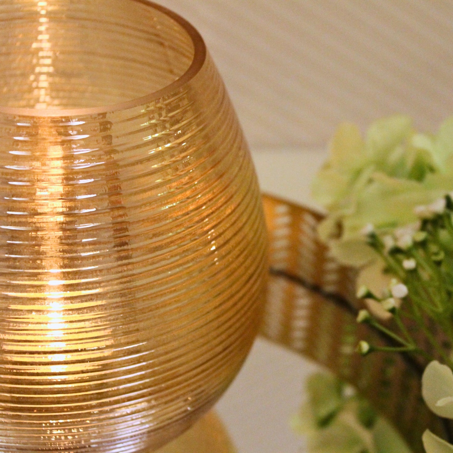 Lustre Vase